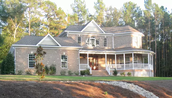 679 Hickory Hill LN, Vass, NC 28394