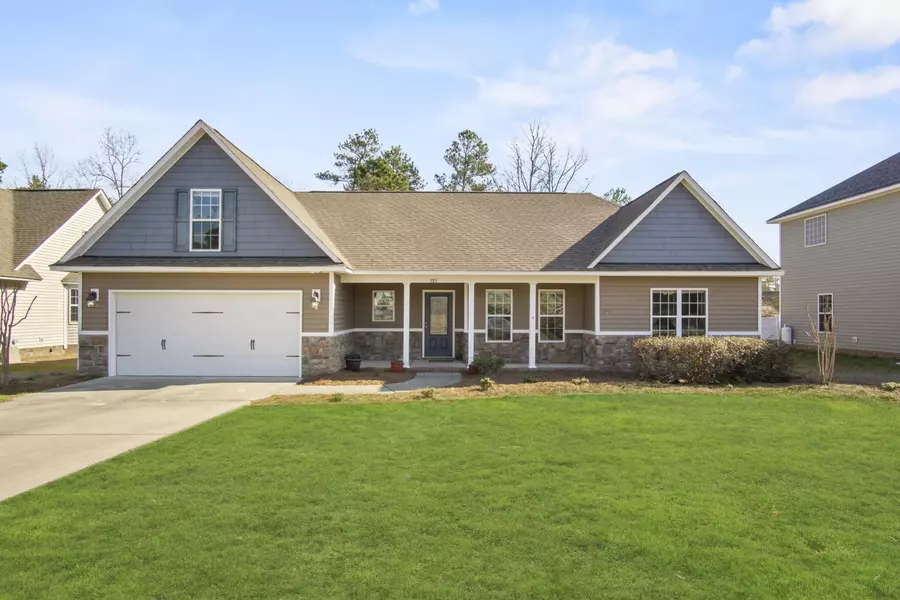 385 Regimental DR, Cameron, NC 28326