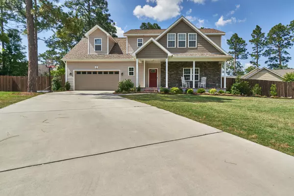 2 Monmouth CT, Pinehurst, NC 28374
