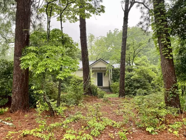 130 W Maine AVE, Southern Pines, NC 28387