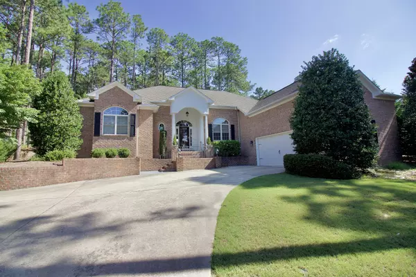 139 Steeplechase WAY, Southern Pines, NC 28387