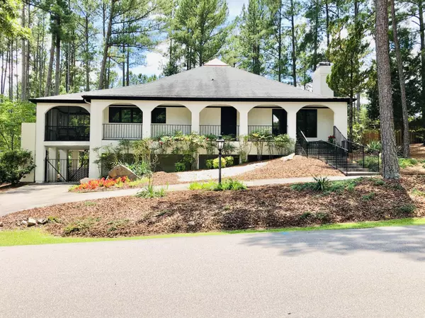 Pinehurst, NC 28374,300 Pine Vista DR