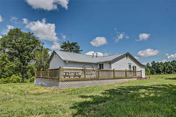 412 Hall RD, Robbins, NC 27325