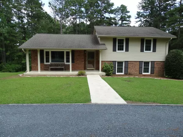 Pinebluff, NC 28373,130 S Peach ST