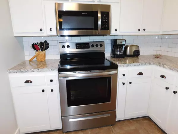 Hamlet, NC 28345,109 Mclean ST