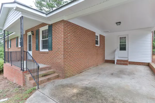 Hamlet, NC 28345,104 Mayfair DR