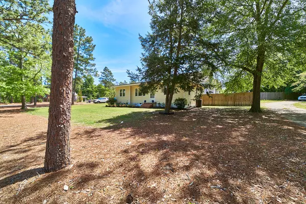 Southern Pines, NC 28387,0 N Leak Street