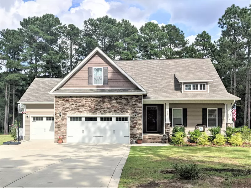 103 Laurel Oak LN, Pinebluff, NC 28373