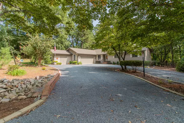 Whispering Pines, NC 28327,0 Falcon Road