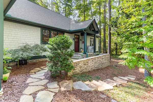 463 Clearfield LN, Southern Pines, NC 28387