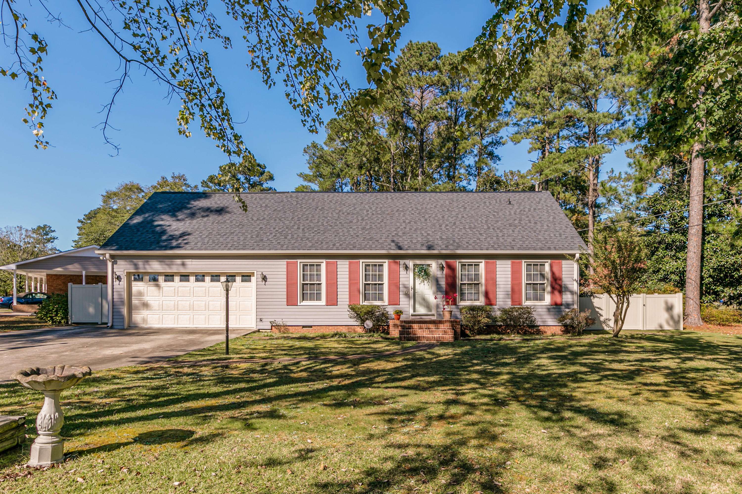 1013 W Scotsdale RD, Laurinburg, NC 28352