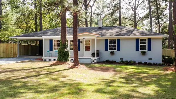 320 W Delaware AVE, Southern Pines, NC 28387