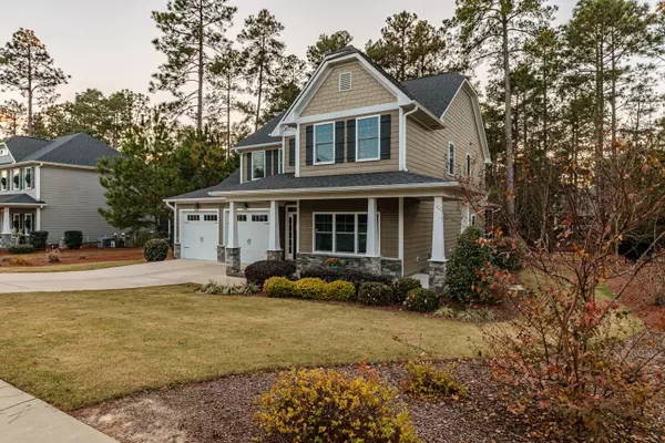 160 Wiregrass LN, Southern Pines, NC 28387