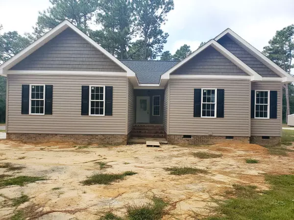 306 Maple Ave, Hamlet, NC 28345