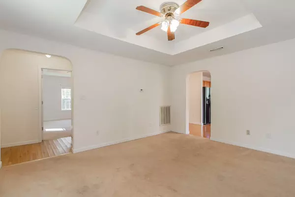 Vass, NC 28394,434 South ST