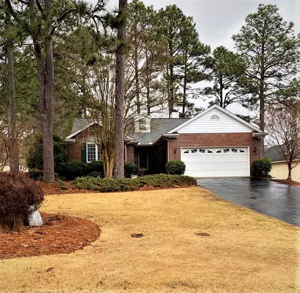 228 Hunter TRL, Southern Pines, NC 28387