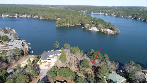 9 Lake Side CT, Pinehurst, NC 28374