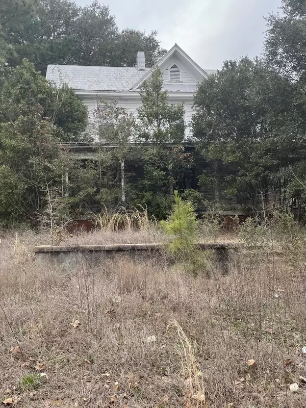 514 Champlain Street, Hamlet, NC 28345