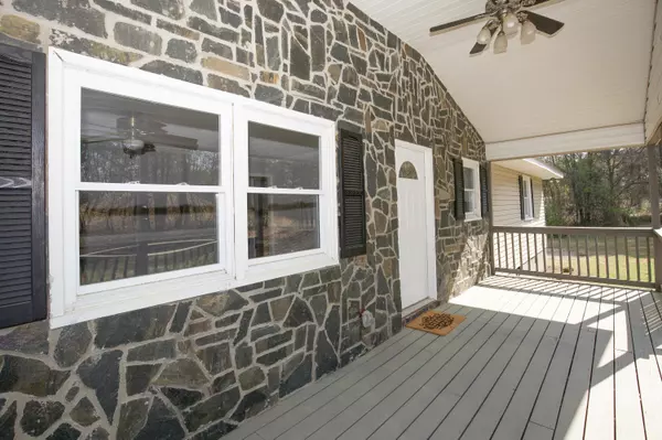 Vass, NC 28394,925 Lobelia RD