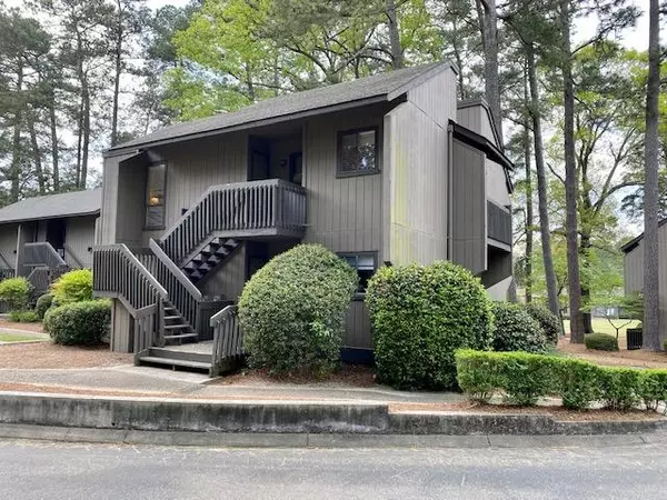 5 Pine Tree RD #113, Pinehurst, NC 28374