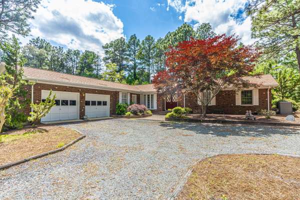 135 Pine Ridge DR, Whispering Pines, NC 28327