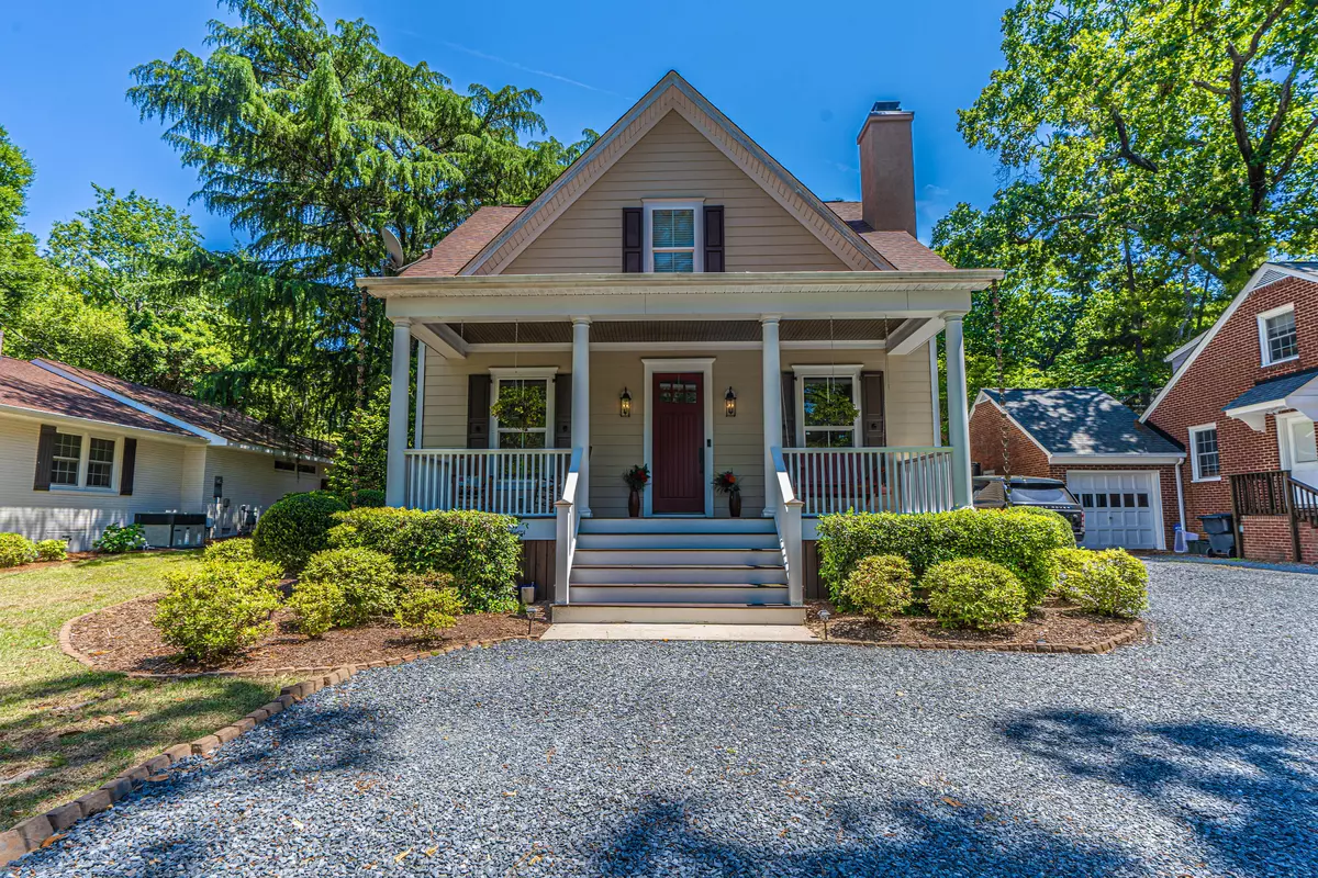 Southern Pines, NC 28387,445 N May ST