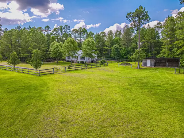 Vass, NC 28394,300 Pats RD