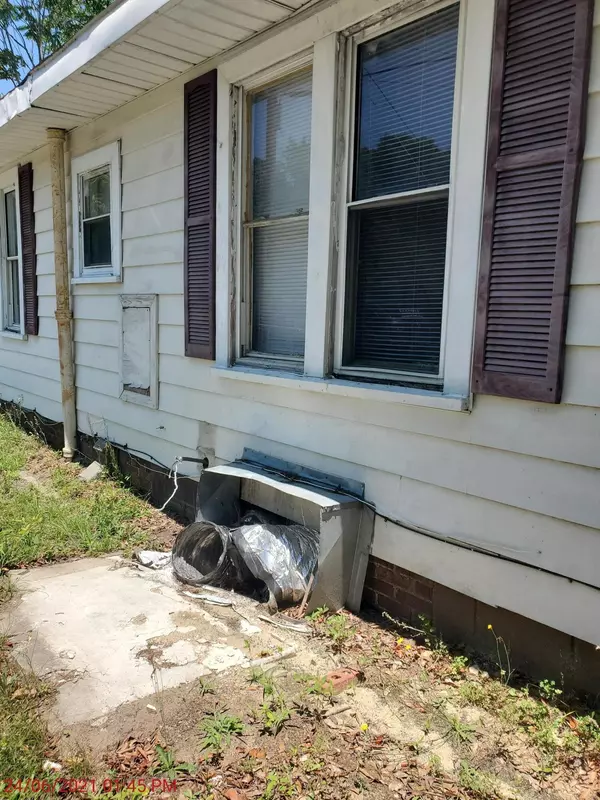 Hamlet, NC 28345,702 Pine St