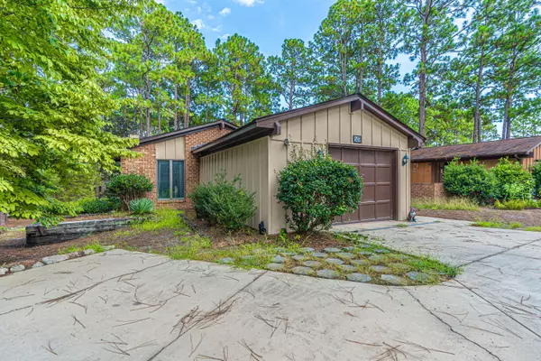 Southern Pines, NC 28387,649 Redwood DR