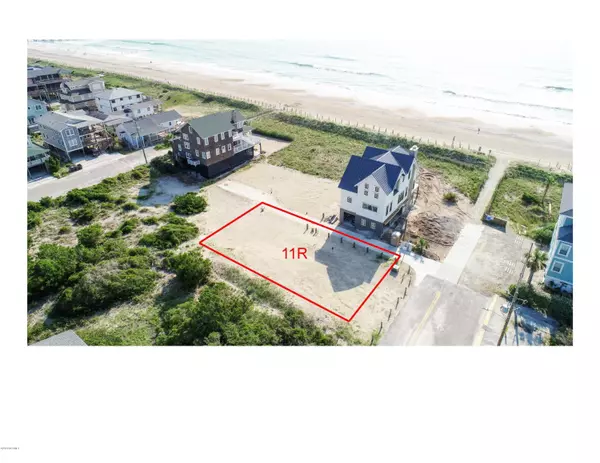 13 E Raleigh ST, Wrightsville Beach, NC 28480