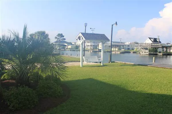 Surf City, NC 28445,6056 Sixth ST