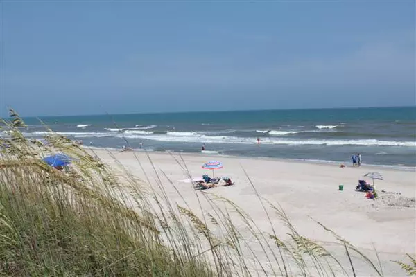 North Topsail Beach, NC 28460,3968 Island DR