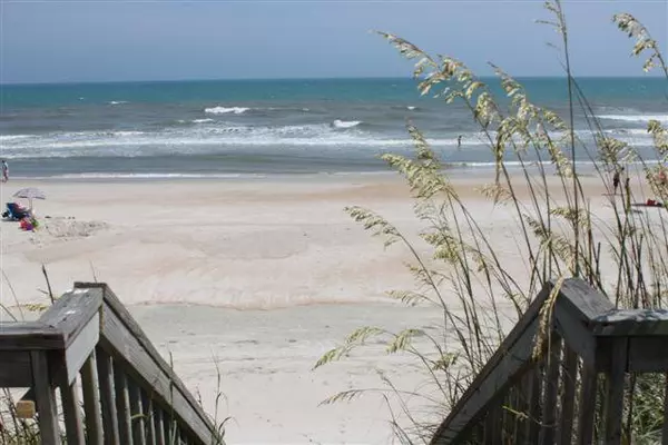 North Topsail Beach, NC 28460,3968 Island DR