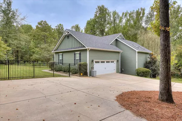 Appling, GA 30802,1201 YOST DR