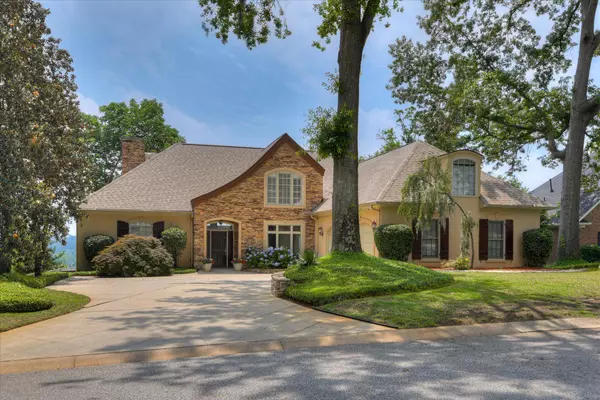 North Augusta, SC 29841,837 RIVER BLUFF RD