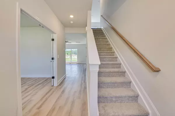 North Augusta, SC 29860,428 Parakeet CT