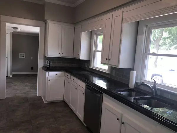 Calypso, NC 28325,110 Third ST