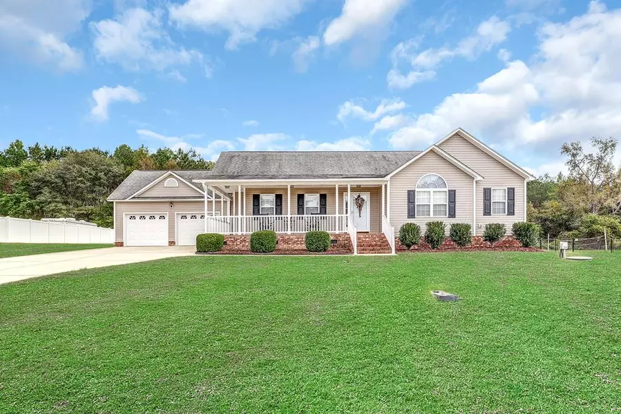 321 Critcher Farm LN, Benson, NC 27504