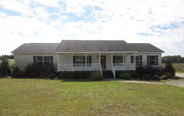 2705 Pauls Path RD, Kinston, NC 28504