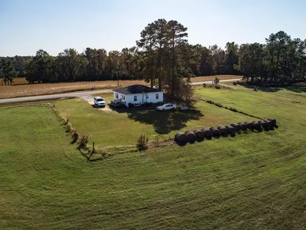 626 Dodd McLamb RD, Four Oaks, NC 27524