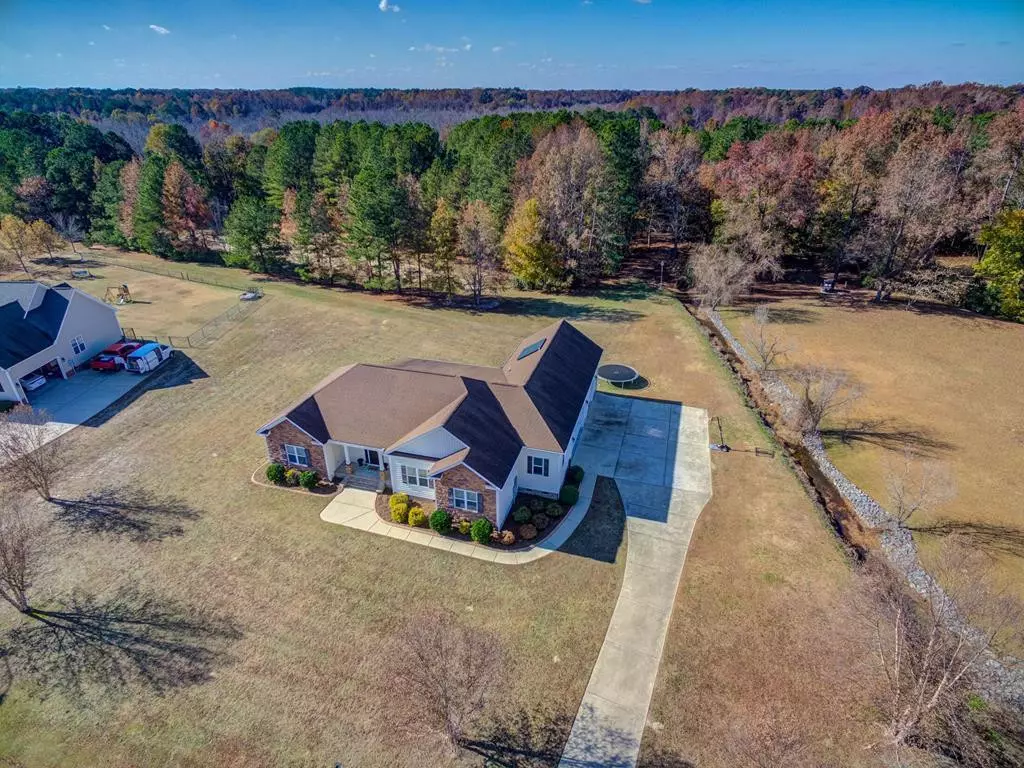 Princeton, NC 27569,75 Minnie CT