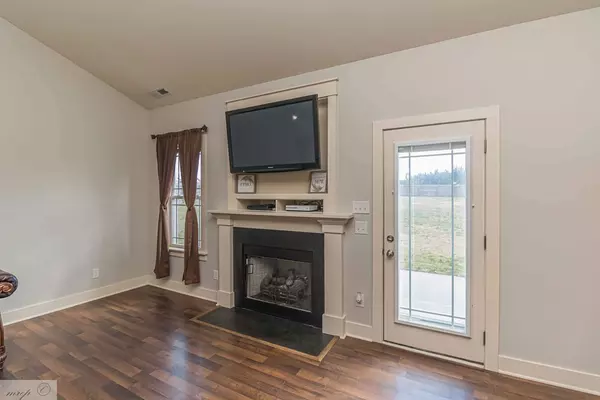 Princeton, NC 27569,242 Camden Place ST