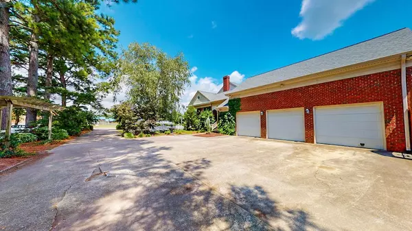 Princeton, NC 27569,106 Bartholomew AVE