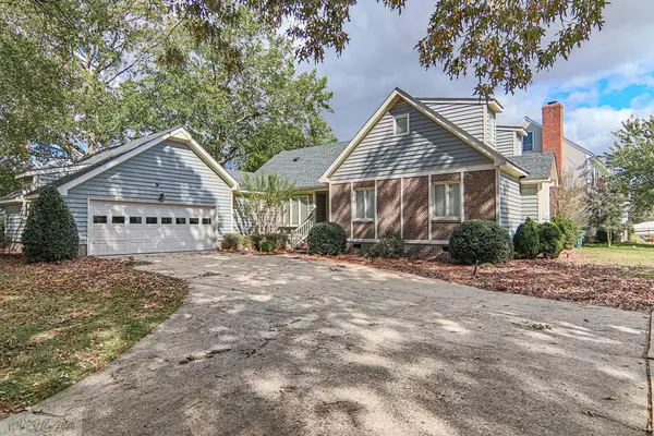 Maplewood Drive, Goldsboro, NC 27534