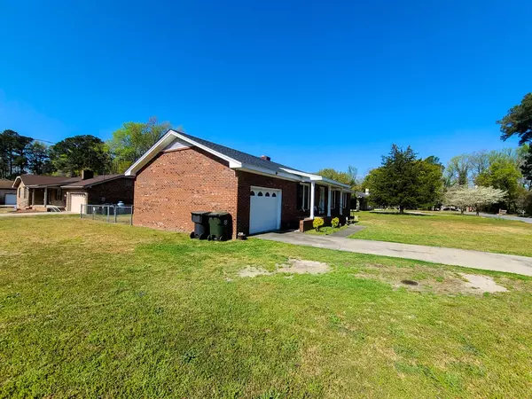Goldsboro, NC 27534,206 Hillcrest DR