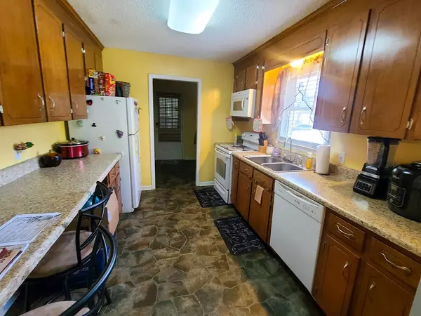 Goldsboro, NC 27534,206 Hillcrest DR