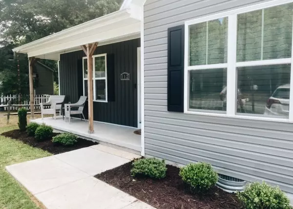 Kernersville, NC 27284,112 Oakland AVE