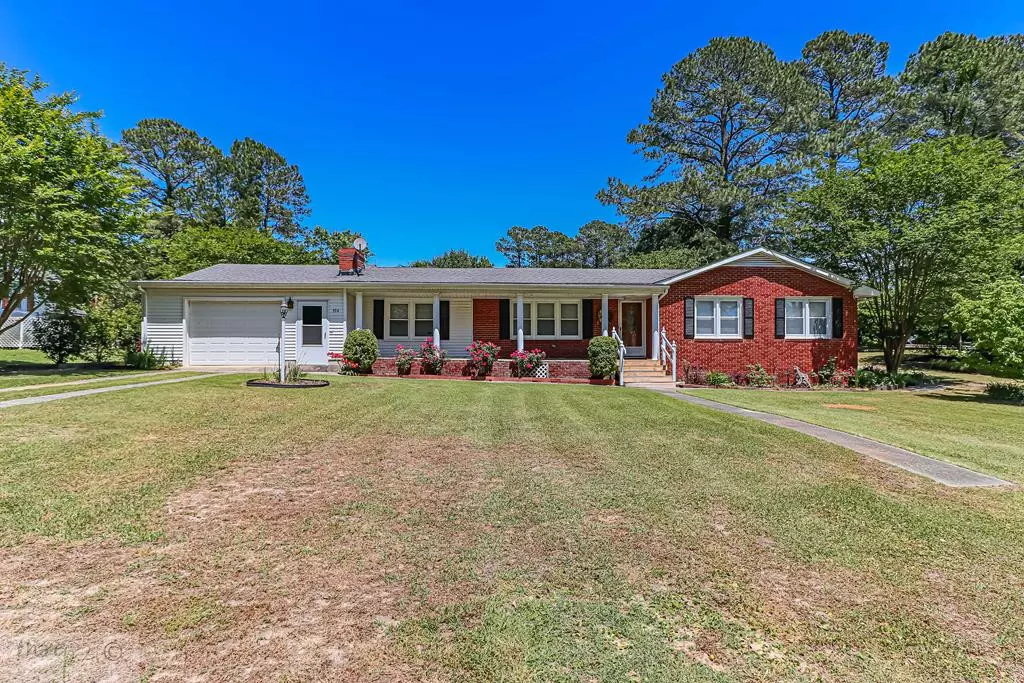 Snow Hill, NC 28580,904 Evergreen ST