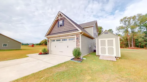 Princeton, NC 27569,303 Black Water CT