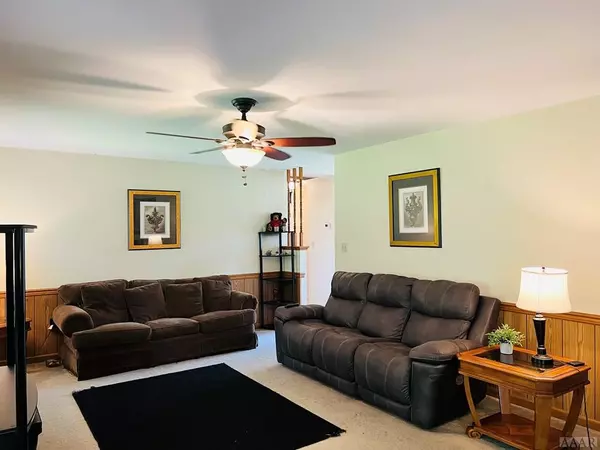 Elizabeth City, NC 27909,400 Pineview DR